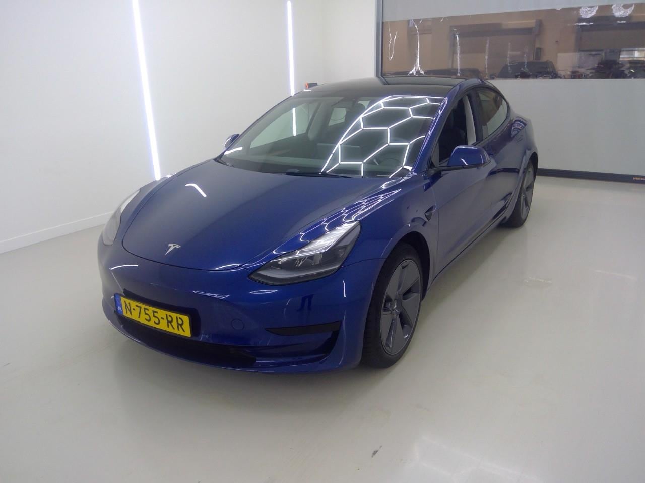 Tesla Model 3 - Standard RWD Plus FACELIFT [ LFP ACCU+WARMTEPOMP+AUTOPILOT+60 kWh+PREMIUM AUDIO ] - AutoWereld.nl