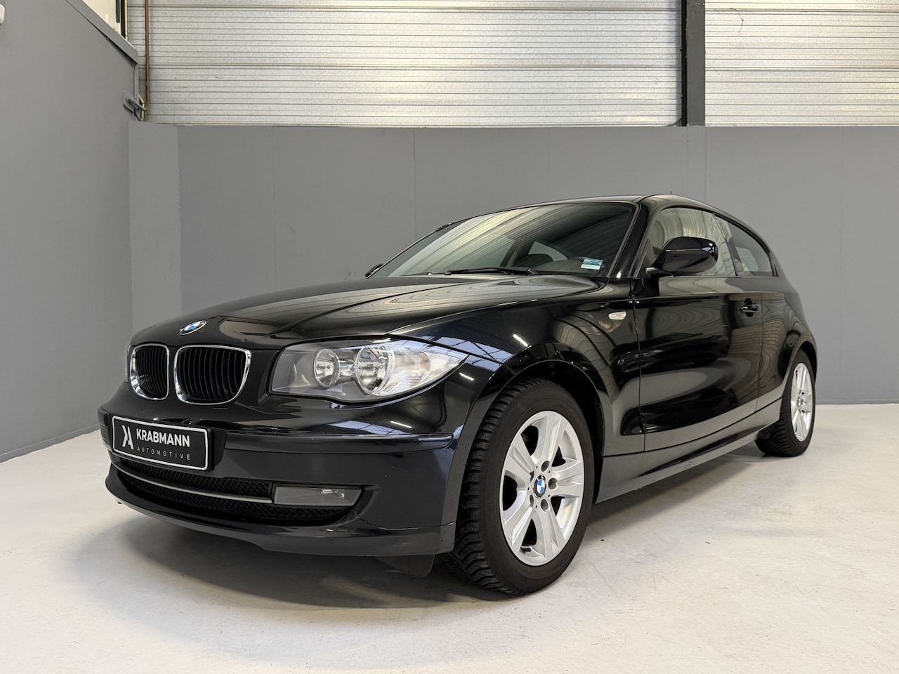 BMW 1-serie - 118i Executive Cruise|Airco|Trekhaak|Parkeersensor - AutoWereld.nl
