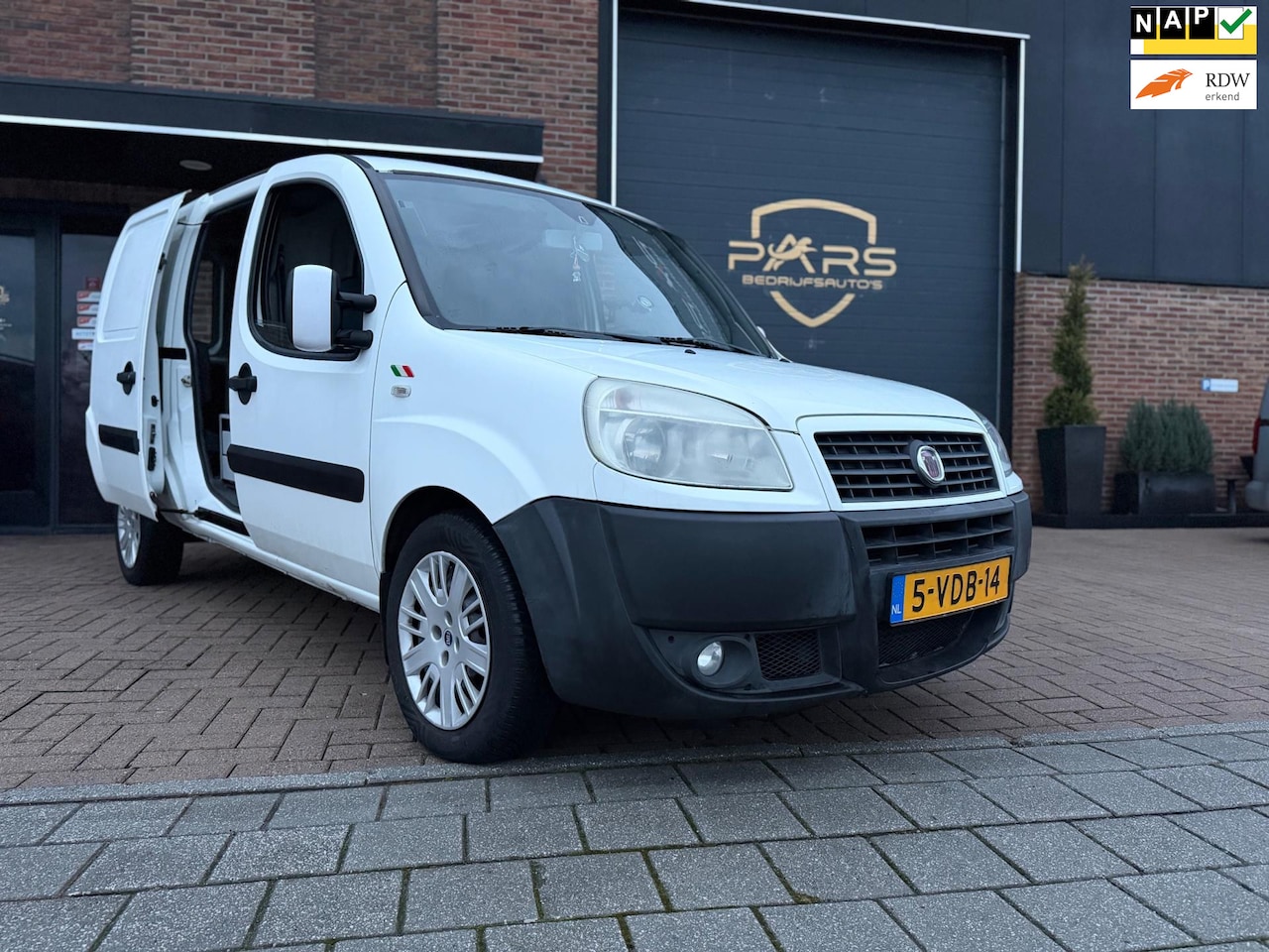 Fiat Doblò - 1.9 MultiJet Top Maxi 120PK Airco Elk.Ramen Trekhaak APK nieuw - AutoWereld.nl