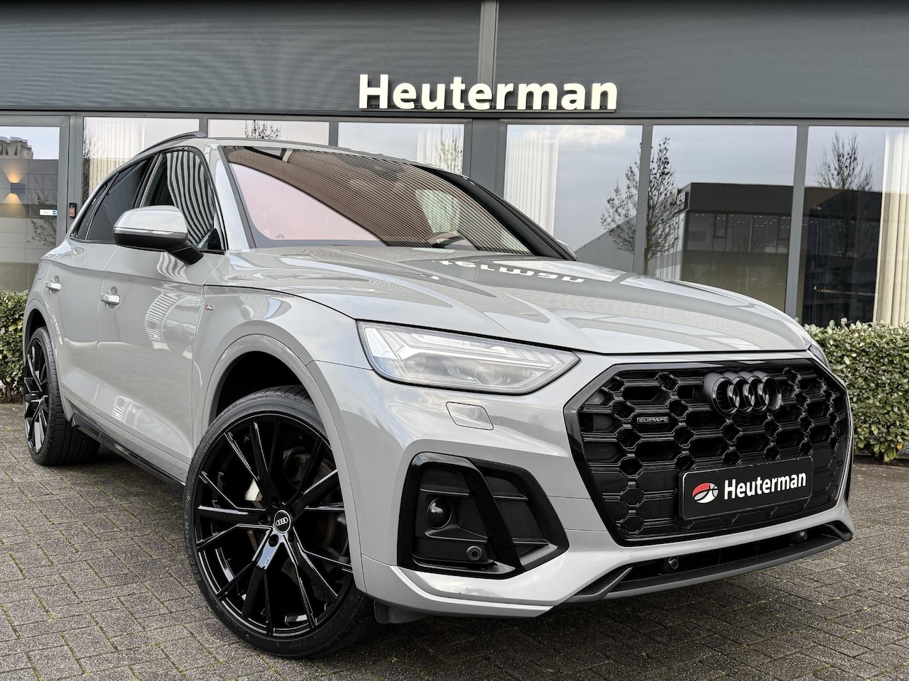 Audi Q5 - 50 TFSI e Quattro S line/ Nardo Grey/ Sfeerverl. - AutoWereld.nl