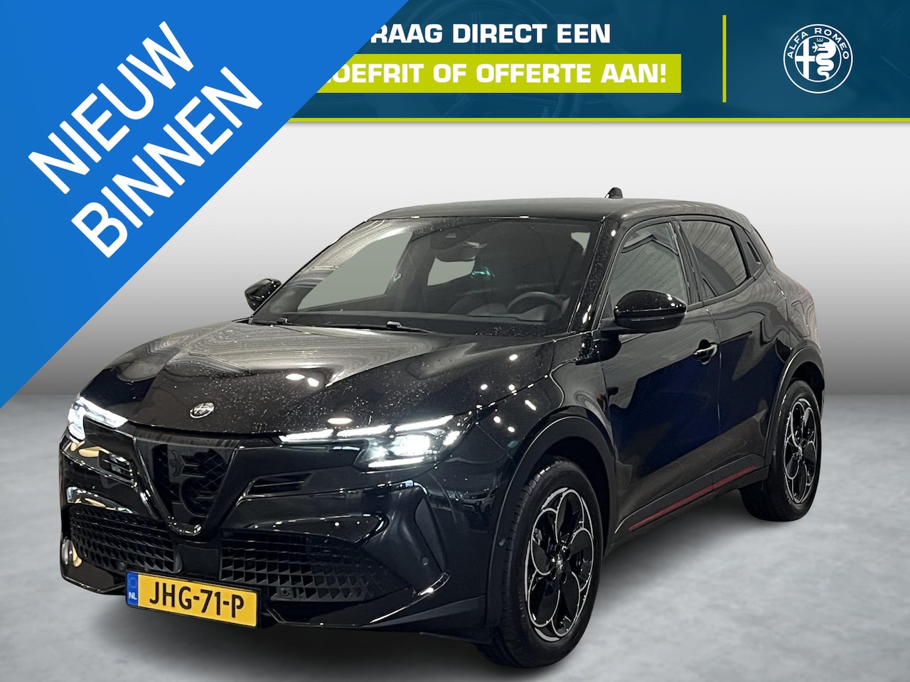 Alfa Romeo Junior - Elettrica Speciale 54 kWh | Adaptive Cruise Control | Achteruitrijcamera | Navigatie | Pan - AutoWereld.nl