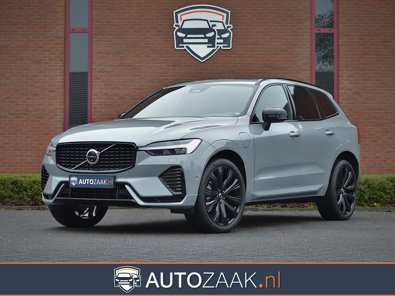 Volvo XC60 - 2.0 T8 Recharge AWD Ultimate Dark - AutoWereld.nl