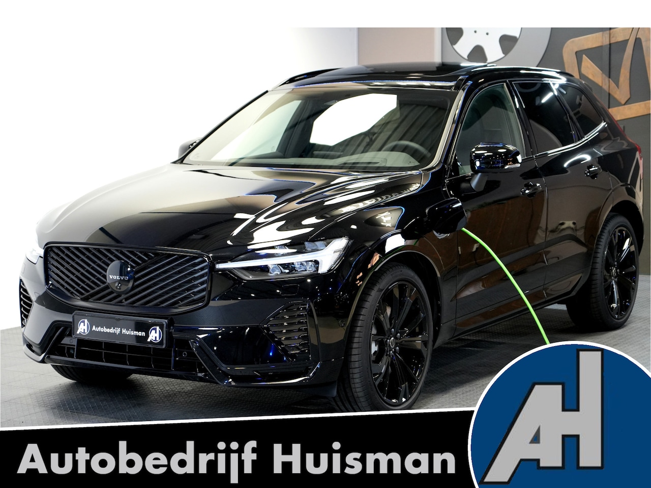 Volvo XC60 - 2.0 T8 AWD 335kW/456pk Aut8 MJ2026 Plug-in hybrid Ultra Black Edition LUCHTVERING + HARMAN - AutoWereld.nl