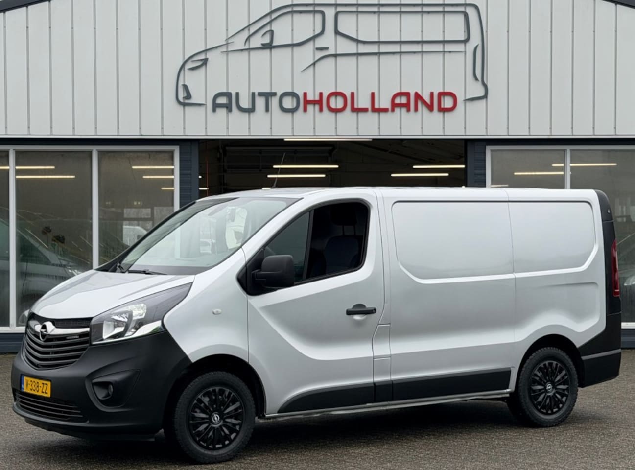 Opel Vivaro - 1.6 CDTI 92KW 125PK EURO 6 AIRCO/ NAVIGATIE/ TREKHAAK/ CAMERA/ 100% DEALERONDERHOUDEN - AutoWereld.nl