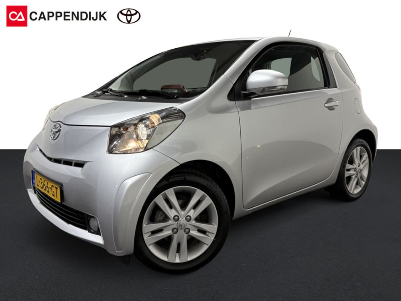 Toyota iQ - 1.3 VVTi Dynamic 1.3 VVTi Dynamic - AutoWereld.nl