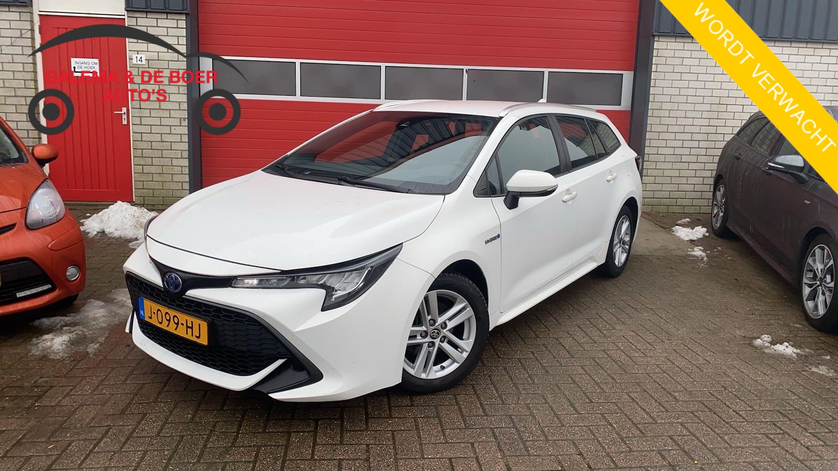 Toyota Corolla Touring Sports - 1.8 Hybrid Active LED / CARPLAY / CAMERA / CLIMA / DAB - AutoWereld.nl