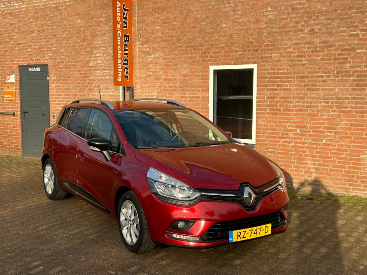 Renault Clio Estate - RENAULT CLIO ESTATE 0.9 TCE Limited INCL 1 JAAR CAR GARANTIE  PREMIUM - AutoWereld.nl