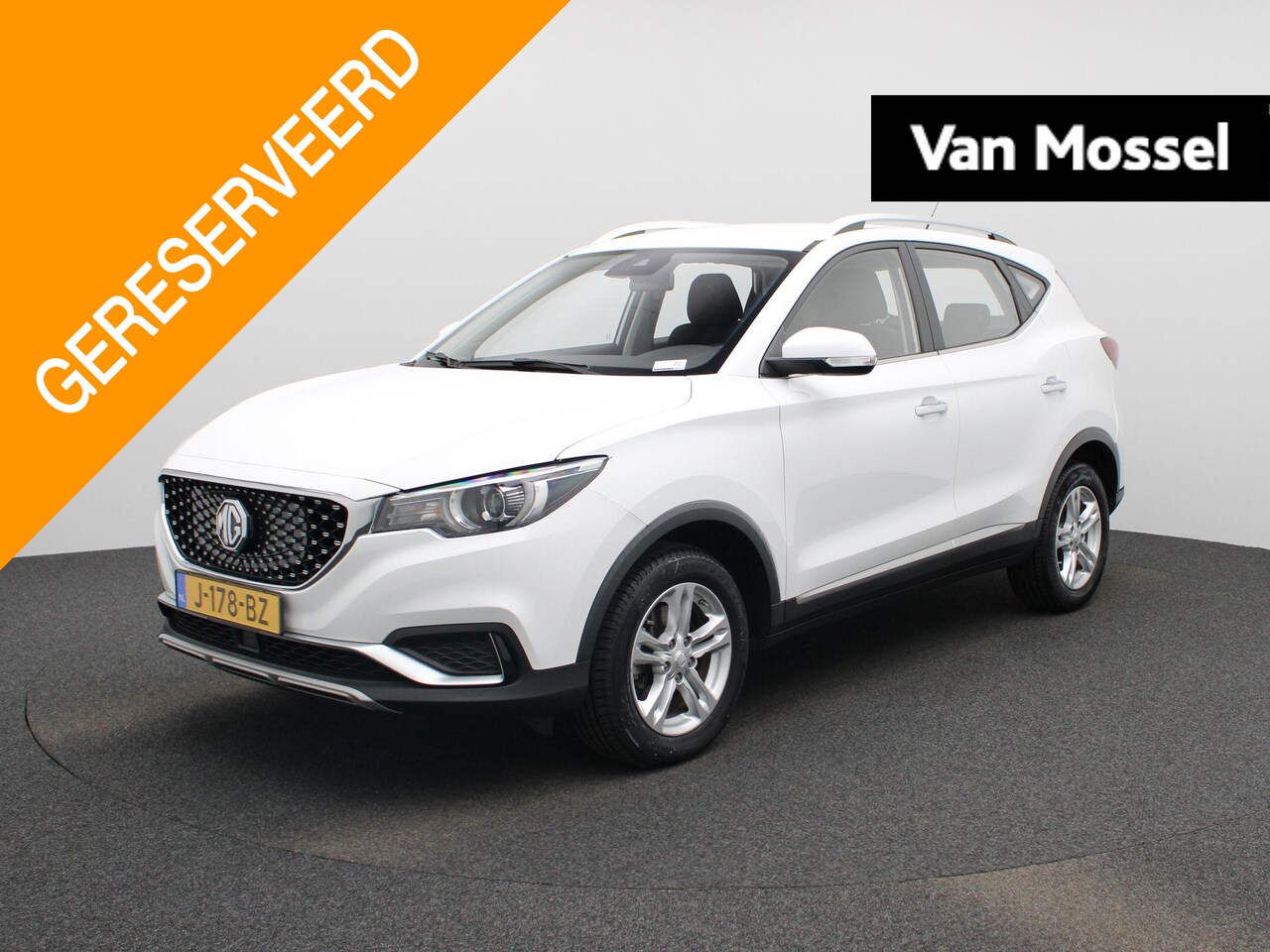 MG ZS - Comfort 45 kWh | Apple Carplay/ Android Auto | NAV | Keyless Entry | Parkeersensoren Achte - AutoWereld.nl