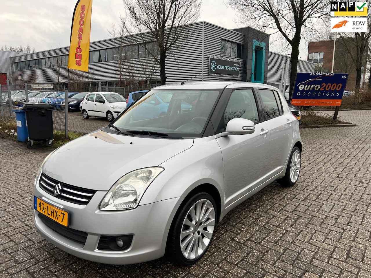 Suzuki Swift - 1.3 Limited - AIRCO - NIEUW JAAR APK ! - AutoWereld.nl