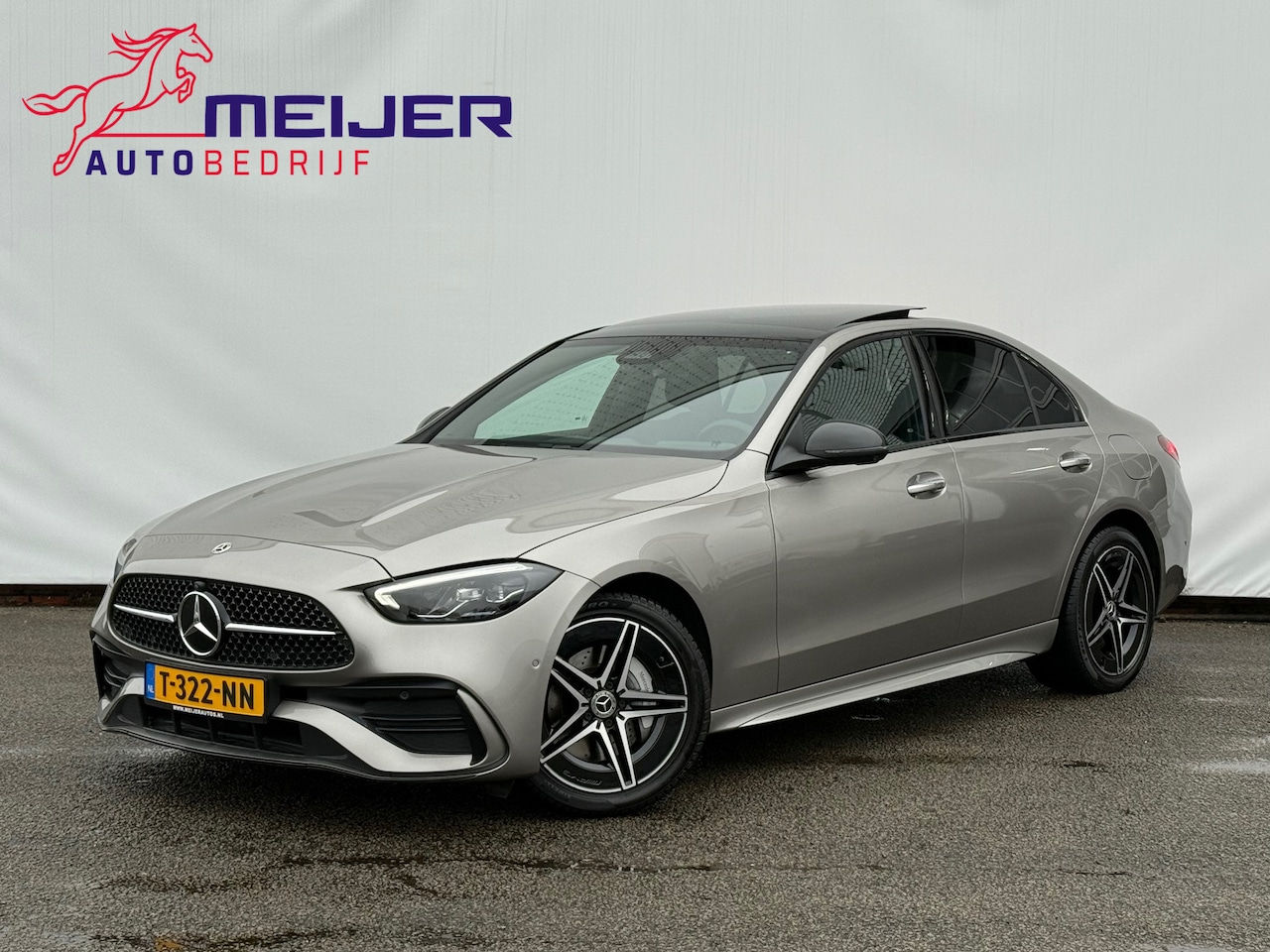 Mercedes-Benz C-klasse - 300 e AMG Line Panoramadak|HUD|Sportvelgen|Adaptive Cruise|Leer|360gr Camera|Carplay|Keyle - AutoWereld.nl