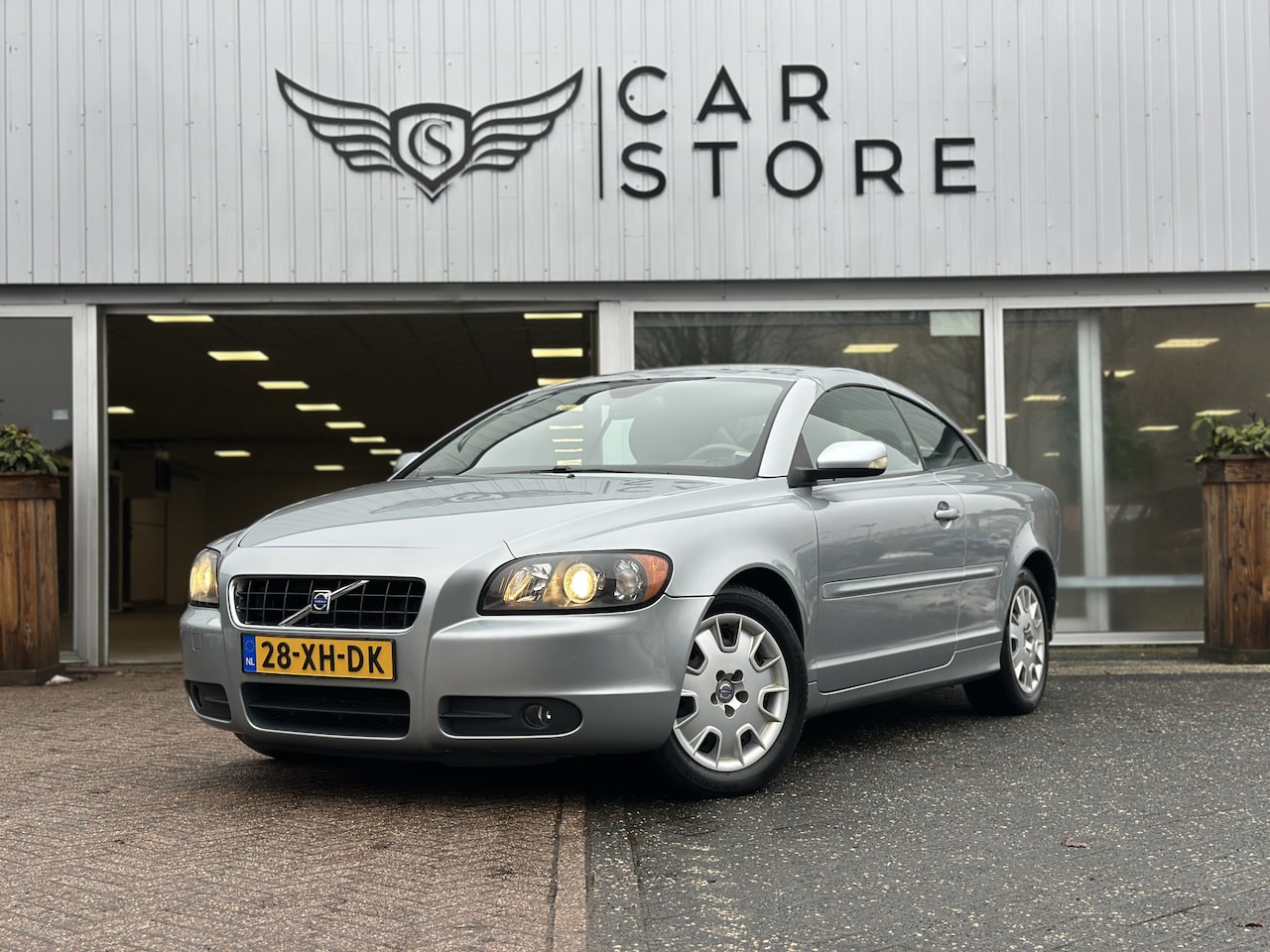 Volvo C70 Convertible - 2.4 D5 Kinetic |STOEL VWM|CRUISE|AUTOMAAT|TREKHAAK|LEDER - AutoWereld.nl