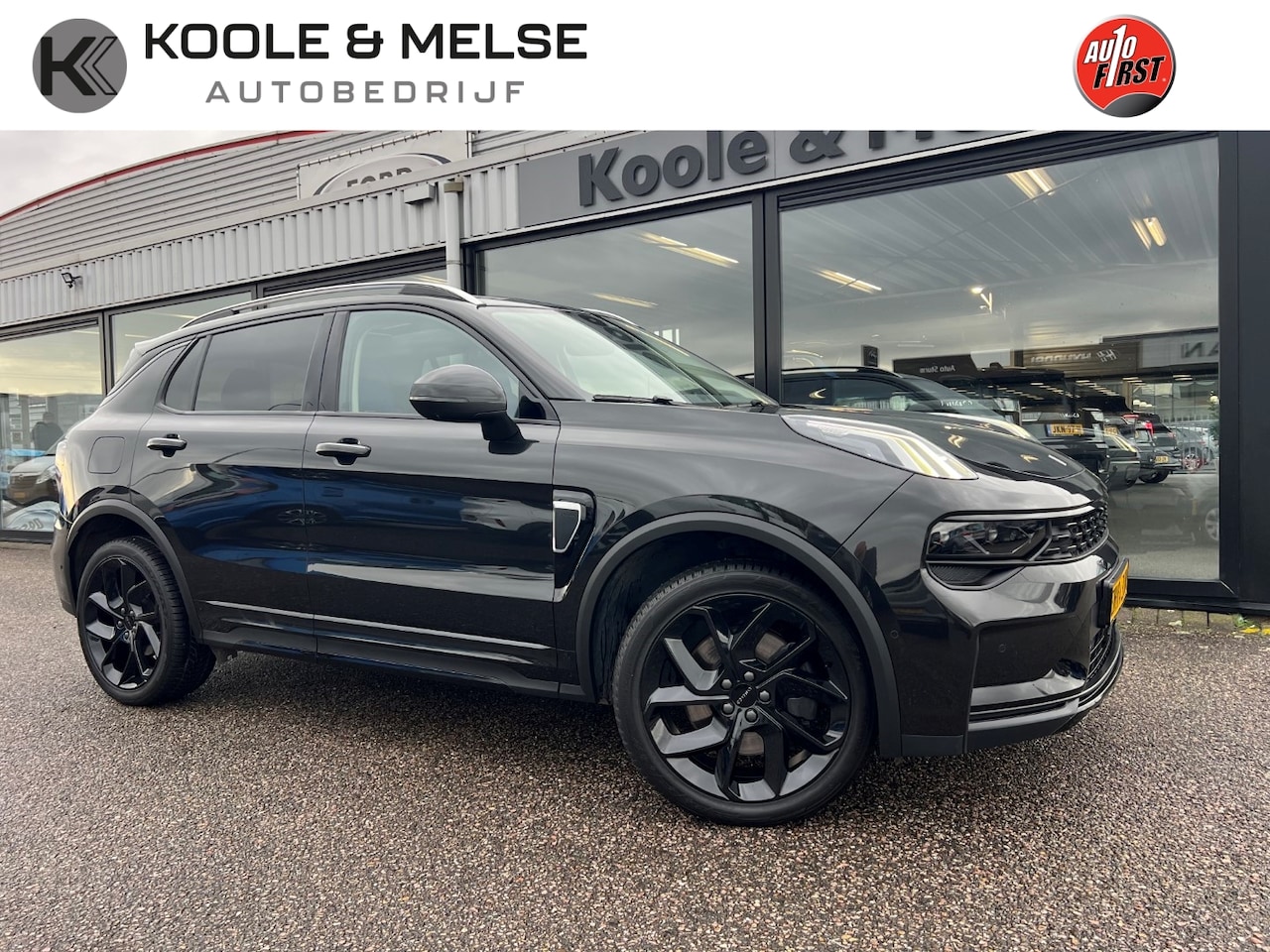 Lynk & Co 01 - 1.5 261pk PLUG IN HYBRID , BLACK EDITION , PANO DAK , 360GR Camera , ADAPTIVE CC , CAR PLA - AutoWereld.nl