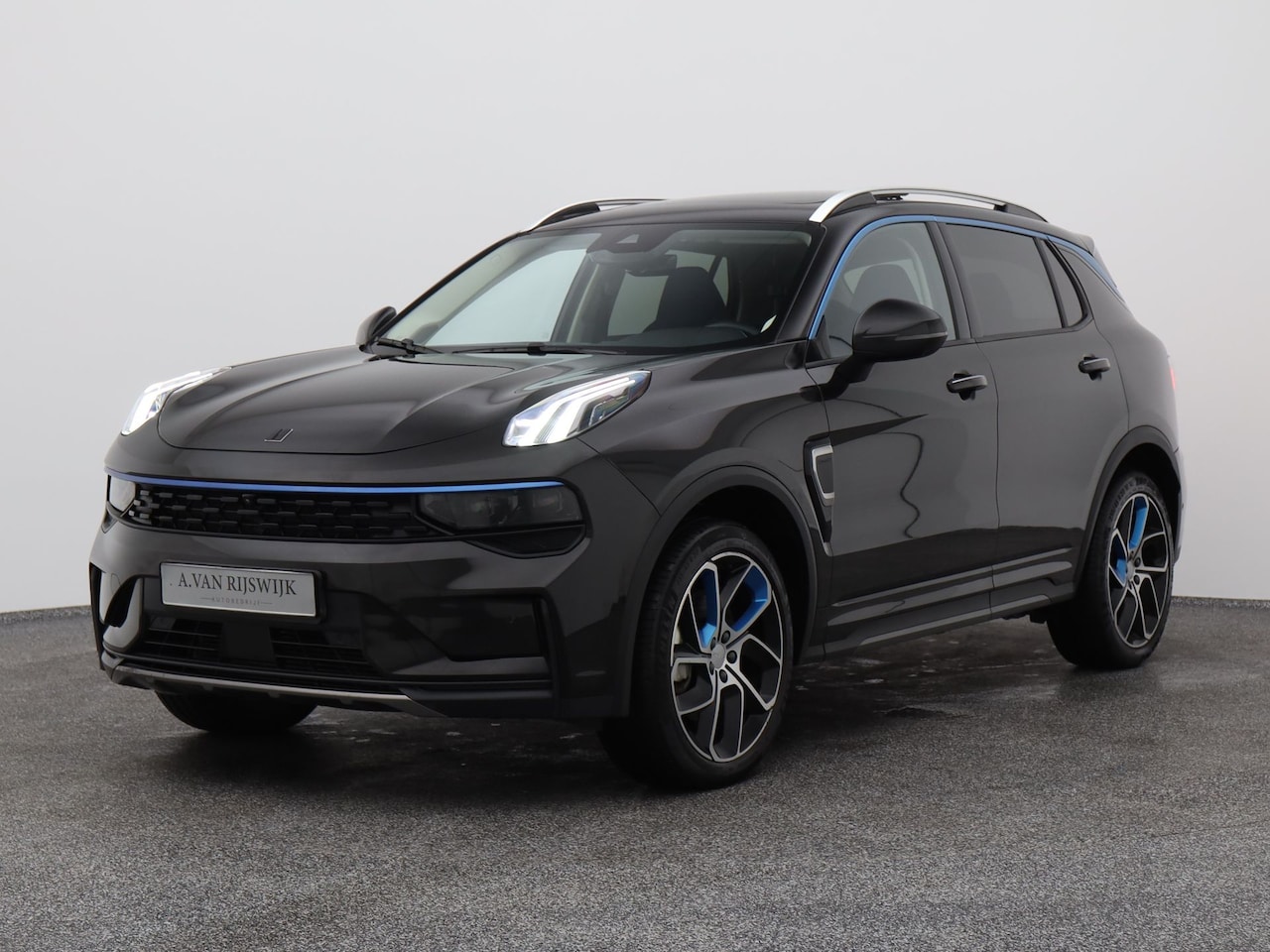 Lynk & Co 01 - 1.5 Plug-in Hybrid | 360° - AutoWereld.nl
