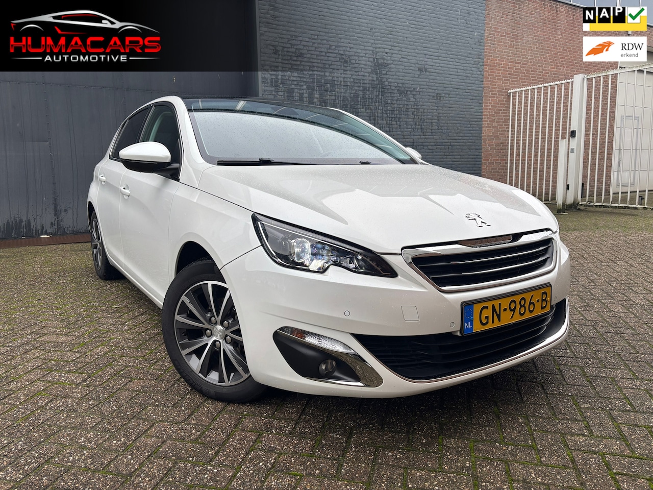 Peugeot 308 - 1.2 PureTech Allure|Pano|Nap|Navi|Led koplampen - AutoWereld.nl