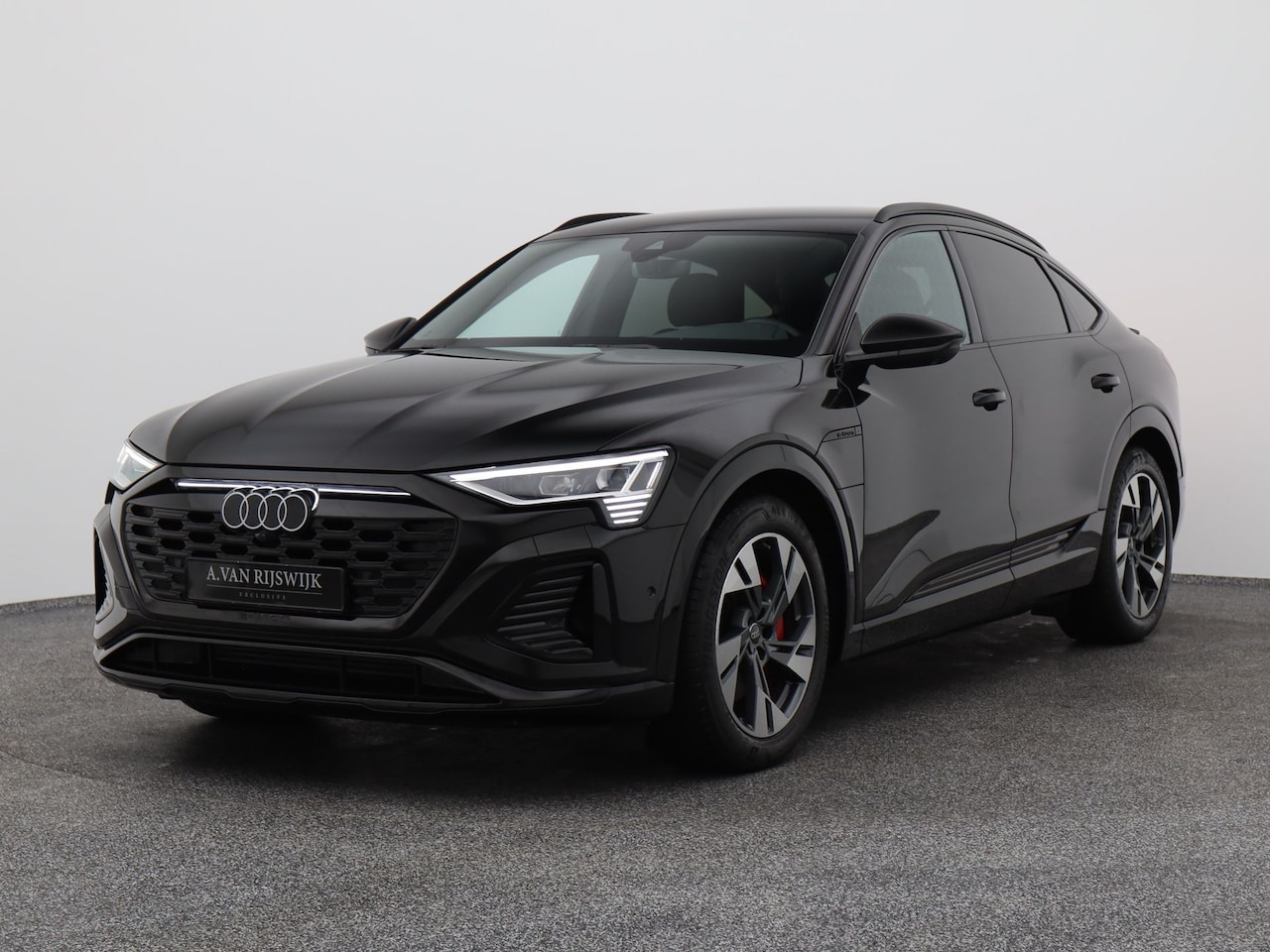 Audi Q8 e-tron - 50 quattro S Edition 95 kWh | 360° | KEYLESS | MEMORY | LUCHTVERING | STOELVERWARMING - AutoWereld.nl