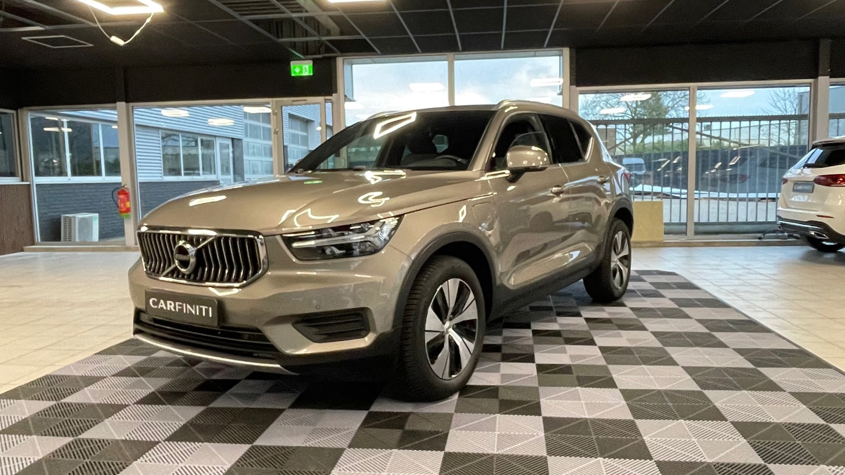 Volvo XC40 - 1.5 T4 Recharge Inscription Expression 1.5 T4 Recharge Inscription Expression, Navigatie, Cruise control, Camera, Lichtmetaal. - AutoWereld.nl