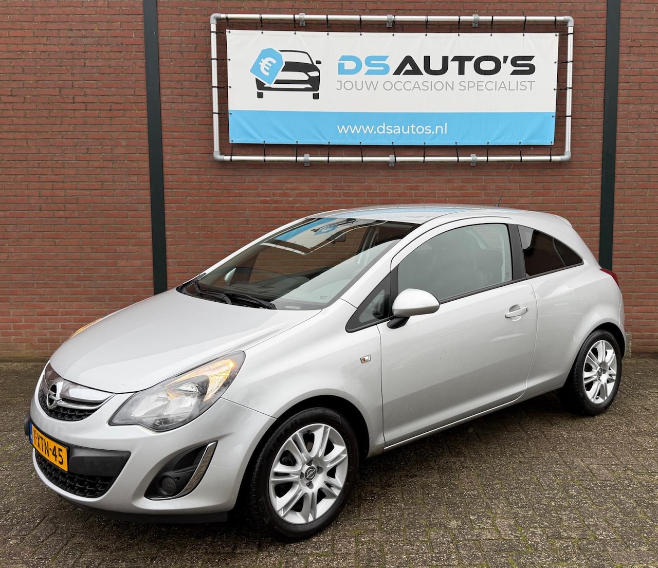 Opel Corsa - 1.2-16V BlitZ 1.2-16V BlitZ - AutoWereld.nl