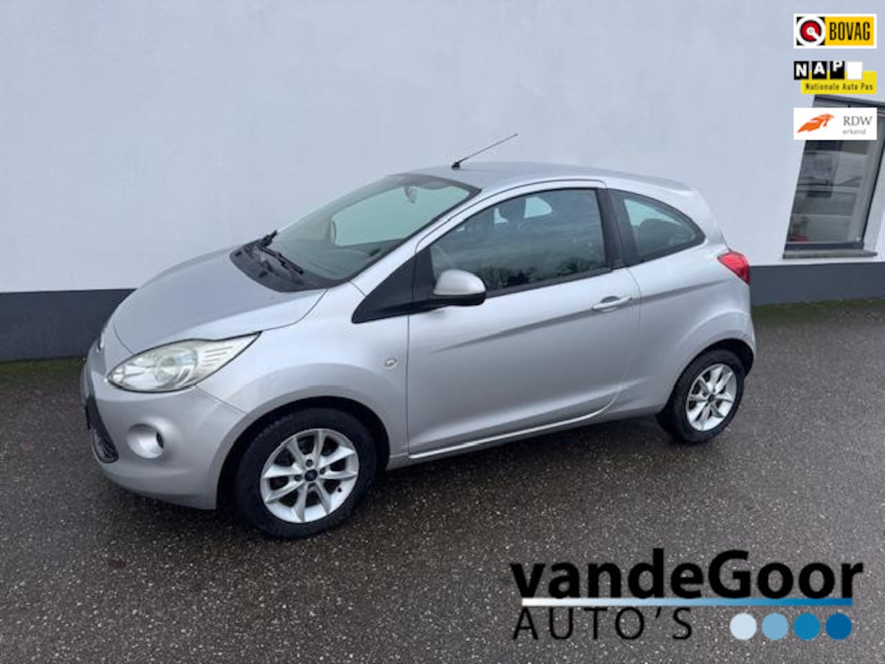 Ford Ka - 1.2 Comfort, '11, airco, lm velgen en 114000 km ! - AutoWereld.nl