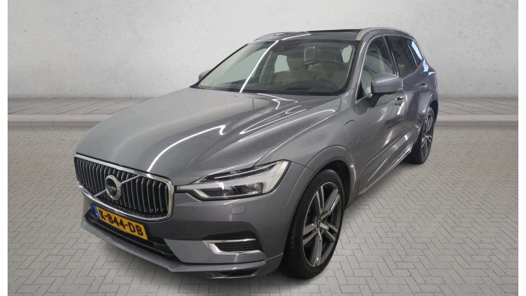 Volvo XC60 - 2.0 Recharge T8 AWD Inscription ORG.NED / NAP / SOH / LUCHTVERING / 360CAMERA / TREKHAAK / - AutoWereld.nl