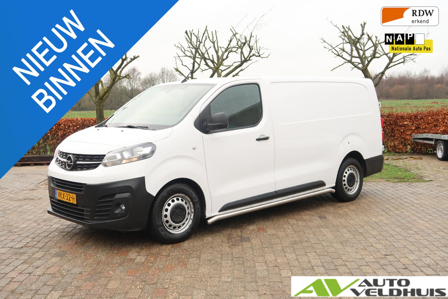 Opel Vivaro - 2.0 CDTI L3H1 Edition 2.0 CDTI L3H1 Edition - AutoWereld.nl
