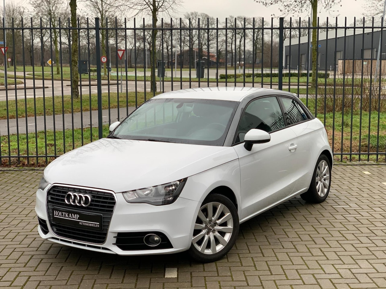Audi A1 - 1.2 TFSI | CRUISE | CLIMA | NAVI | STOELVERWARMING - AutoWereld.nl