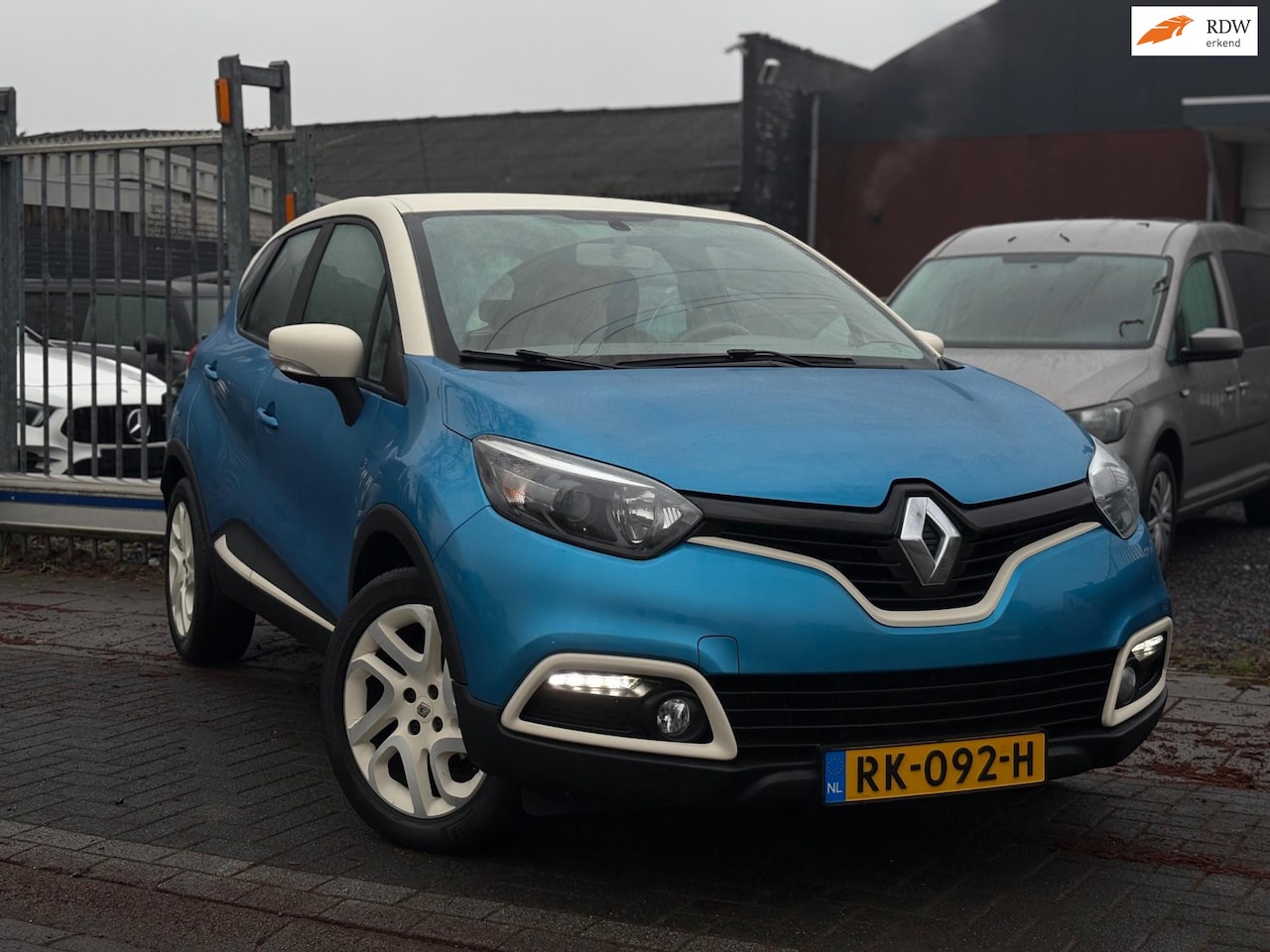 Renault Captur - 0.9 TCe Dynamique | Navigatie | Trekhaak | Airco | Cruise control | - AutoWereld.nl