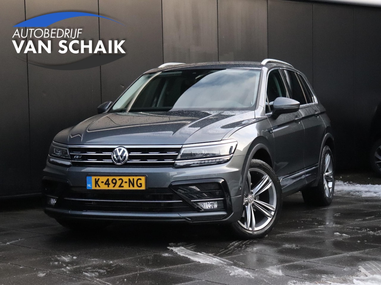 Volkswagen Tiguan - 1.5 TSI ACT Highline Business R | R LINE | DSG | MASSAGE | CAMERA | APPLE CARPLAY | STOELV - AutoWereld.nl