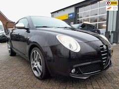 Alfa Romeo MiTo - 1.4 Distinctive - Cruise control - Climate Control - Stoelverwarming