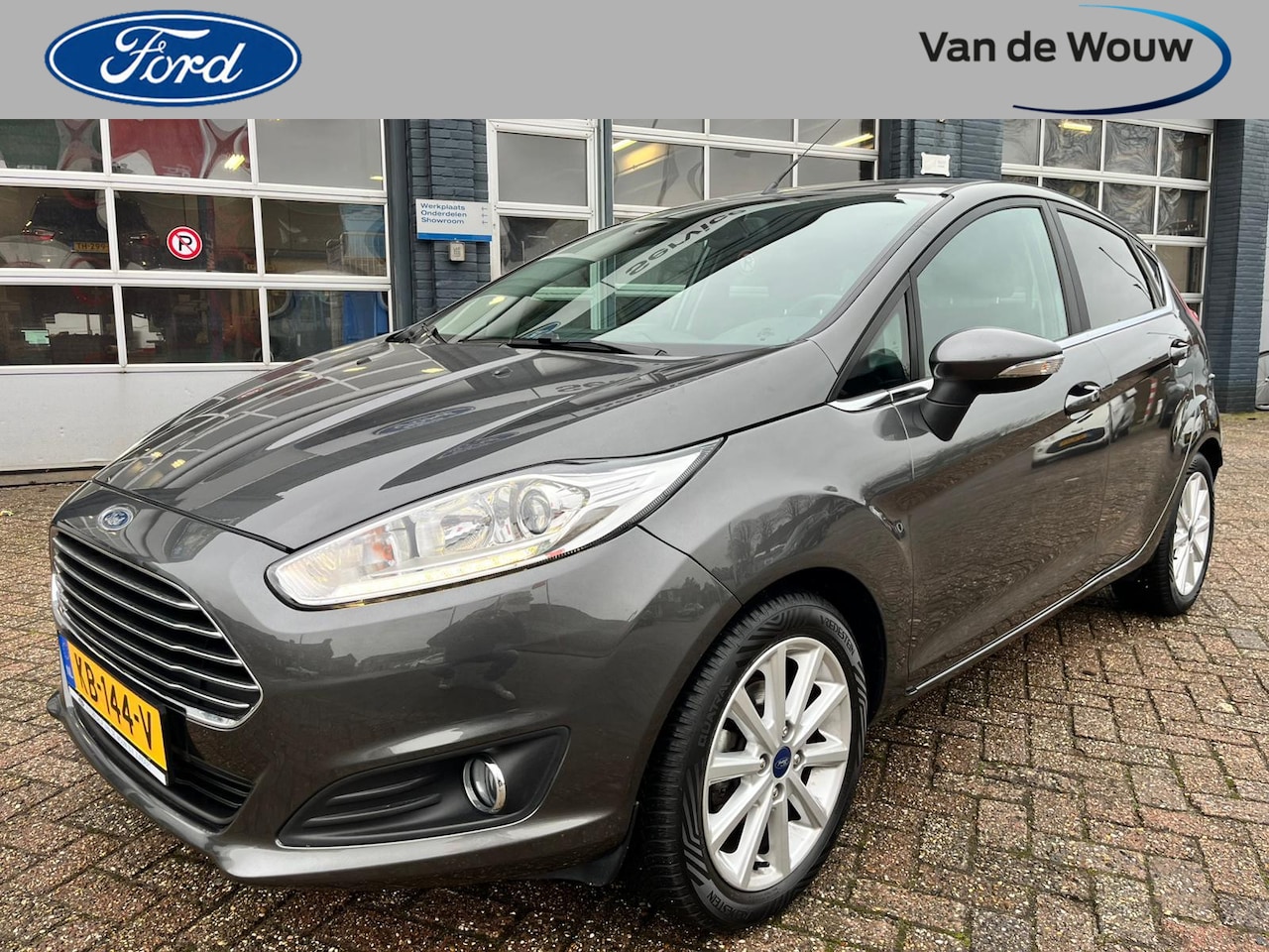 Ford Fiesta - 1.0 EcoB Titanium 100 Pk 5 drs Perfecte autohistorie aanwezig!!!! - AutoWereld.nl