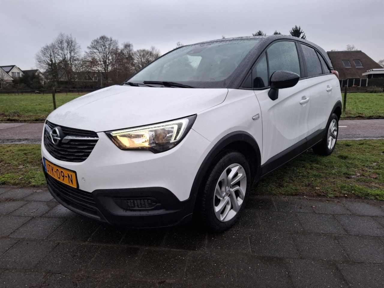 Opel Crossland X - 1.2 T. Online Ed. - AutoWereld.nl
