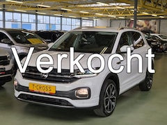 Volkswagen T-Cross - 1.5 TSI R-Line -150pk- Automaat | Dodehoek sensoren | Camera | Digitale Cockpit Pro | Rijk