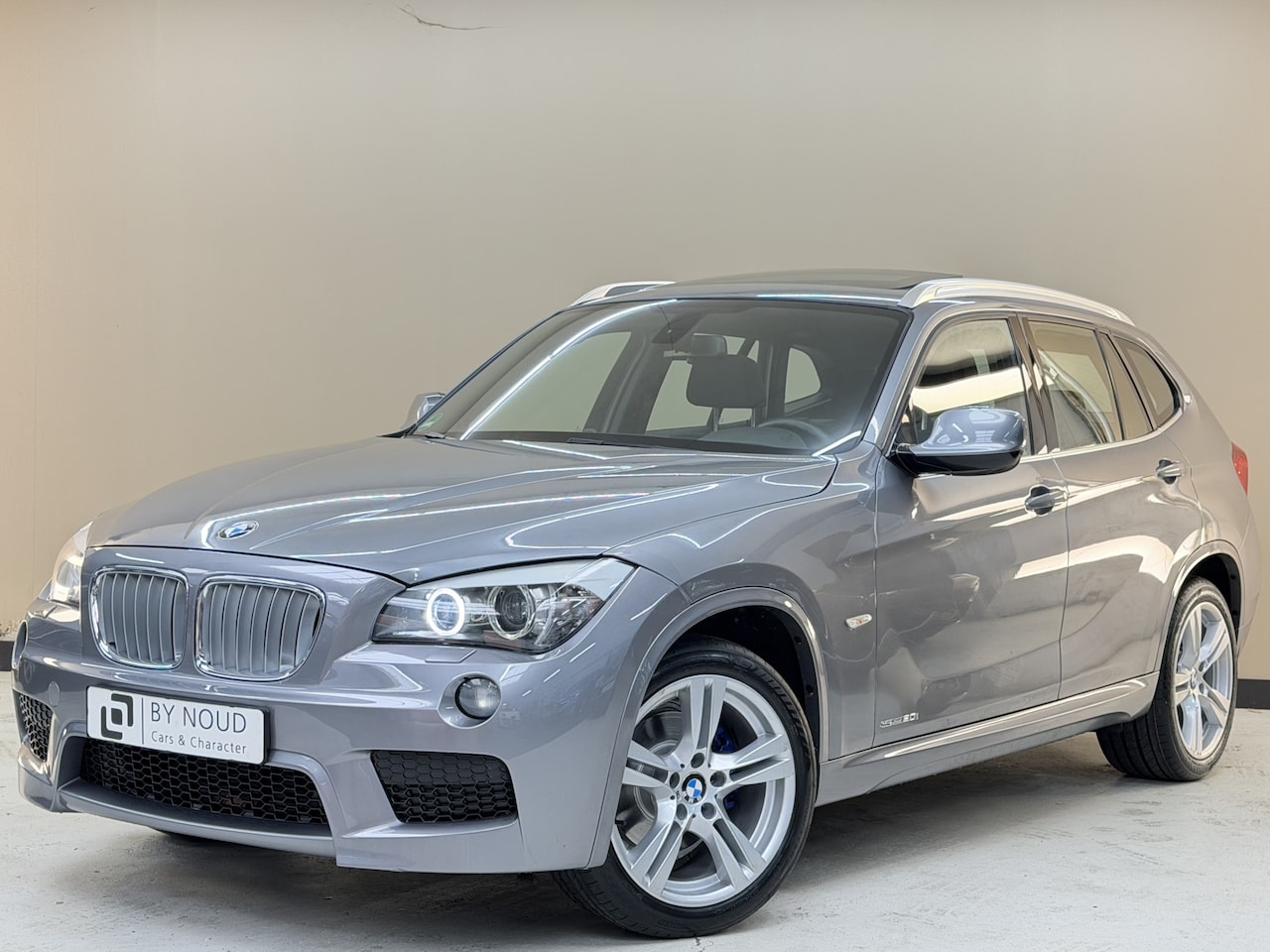 BMW X1 - sDrive20i Business, 184Pk, 2011, Origineel Nederlands, M-Sport, Navigatie, Xenon koplampen - AutoWereld.nl