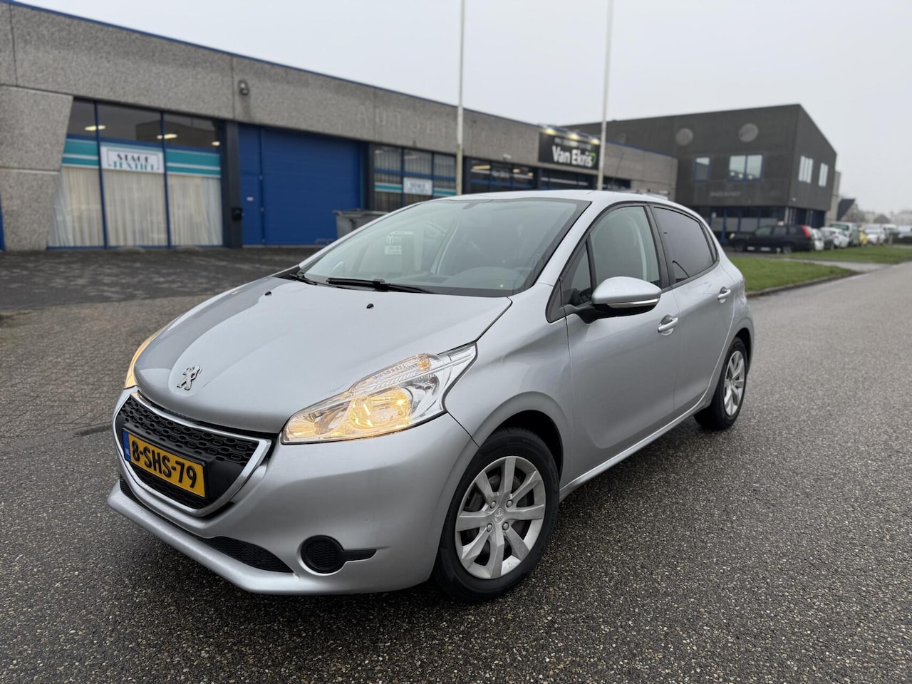 Peugeot 208 - 1.2 VTi 2013 Active Lage KM Cruise/Scherm/Aux - AutoWereld.nl