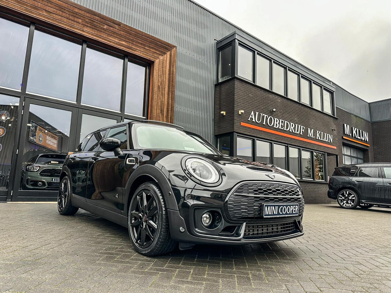 MINI Clubman - Mini 2.0 Cooper S John Cooper Works All4 aut/Pano/Camera/Leer/Btw - AutoWereld.nl
