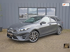 Kia Cee'd Sportswagon - Ceed 1.6 GDI PHEV ExecutiveLine * Leer * Memory * Carplay * Trekhaak * Camera * 17" * 1e e