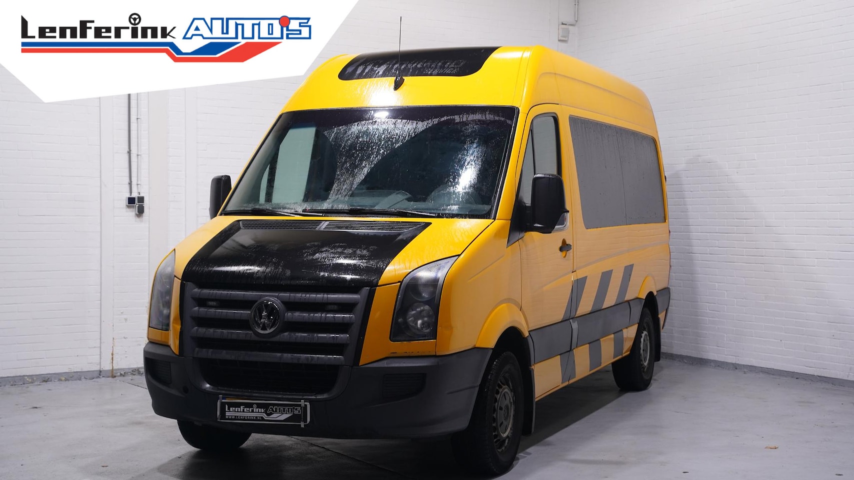 Volkswagen Crafter - 2.5 TDI 110 pk L2H2 Airco, APK 12-2025 Trekhaak, Cruise Control, 3-Zits - AutoWereld.nl