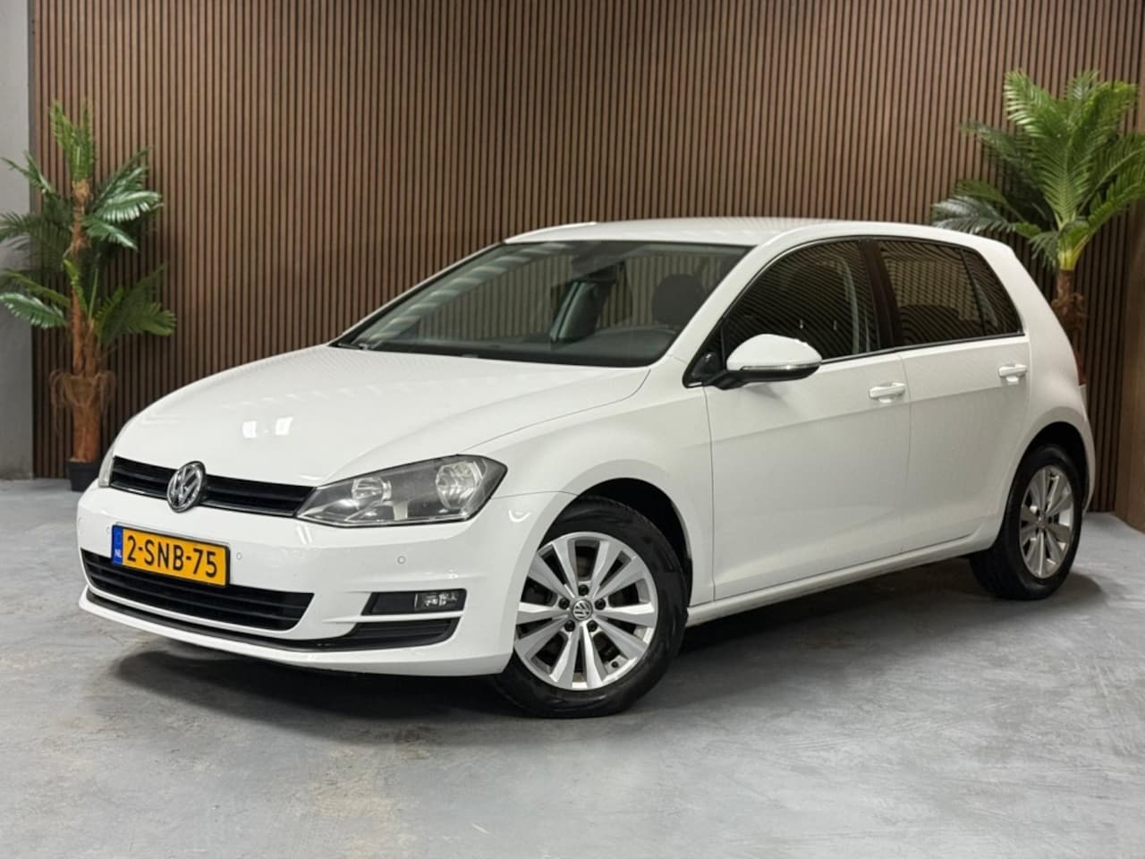 Volkswagen Golf - 1.2 TSI Highline 1.2 TSI Highline - AutoWereld.nl