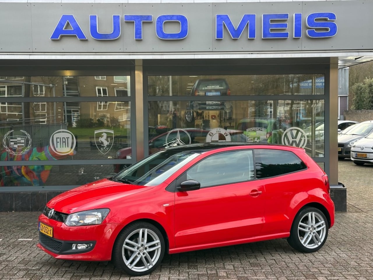 Volkswagen Polo - 1.2 TSI    R-LINE ED. Automaat Navi Airco Telefoon Cruise - AutoWereld.nl