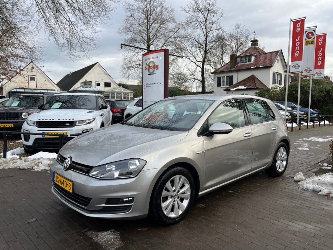 Volkswagen Golf - 1.0 TSI COMFORTLINE / NAVI / CRUISE CTR. / AIRCO-ECC / DAB / PDC V+A - AutoWereld.nl