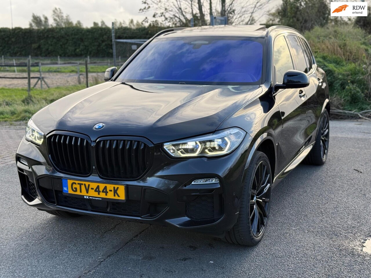BMW X5 - M50i Executive full option - AutoWereld.nl