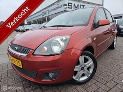 Ford Fiesta - 1.6-16V Futura Aut/5DRS/AC/Trekhaak/NLAuto