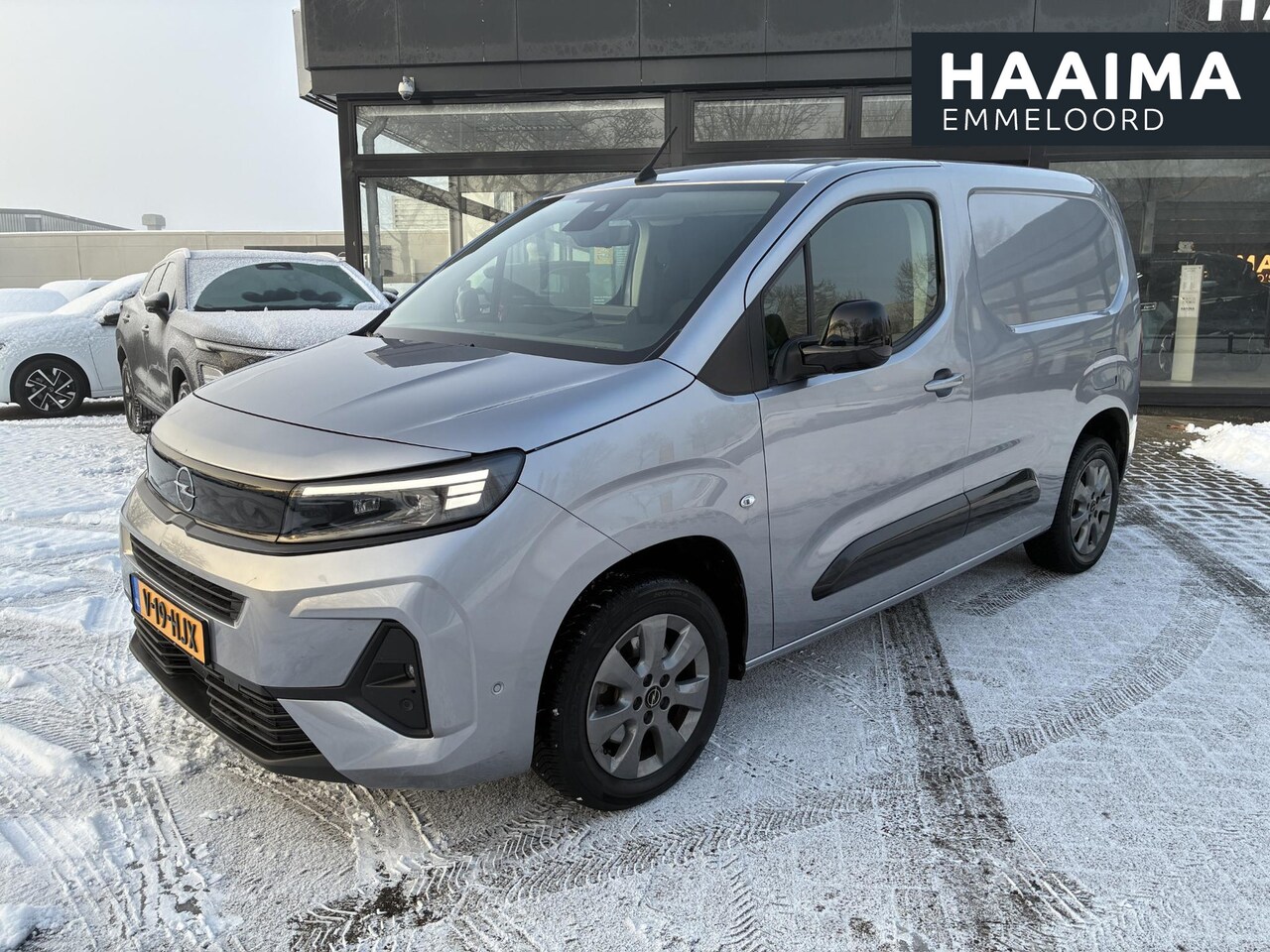 Opel Combo - 1.5 BlueHDi 130 Pk Automaat | Climate control | Camera | Parkpilot | Navigatie | Trekhaak - AutoWereld.nl