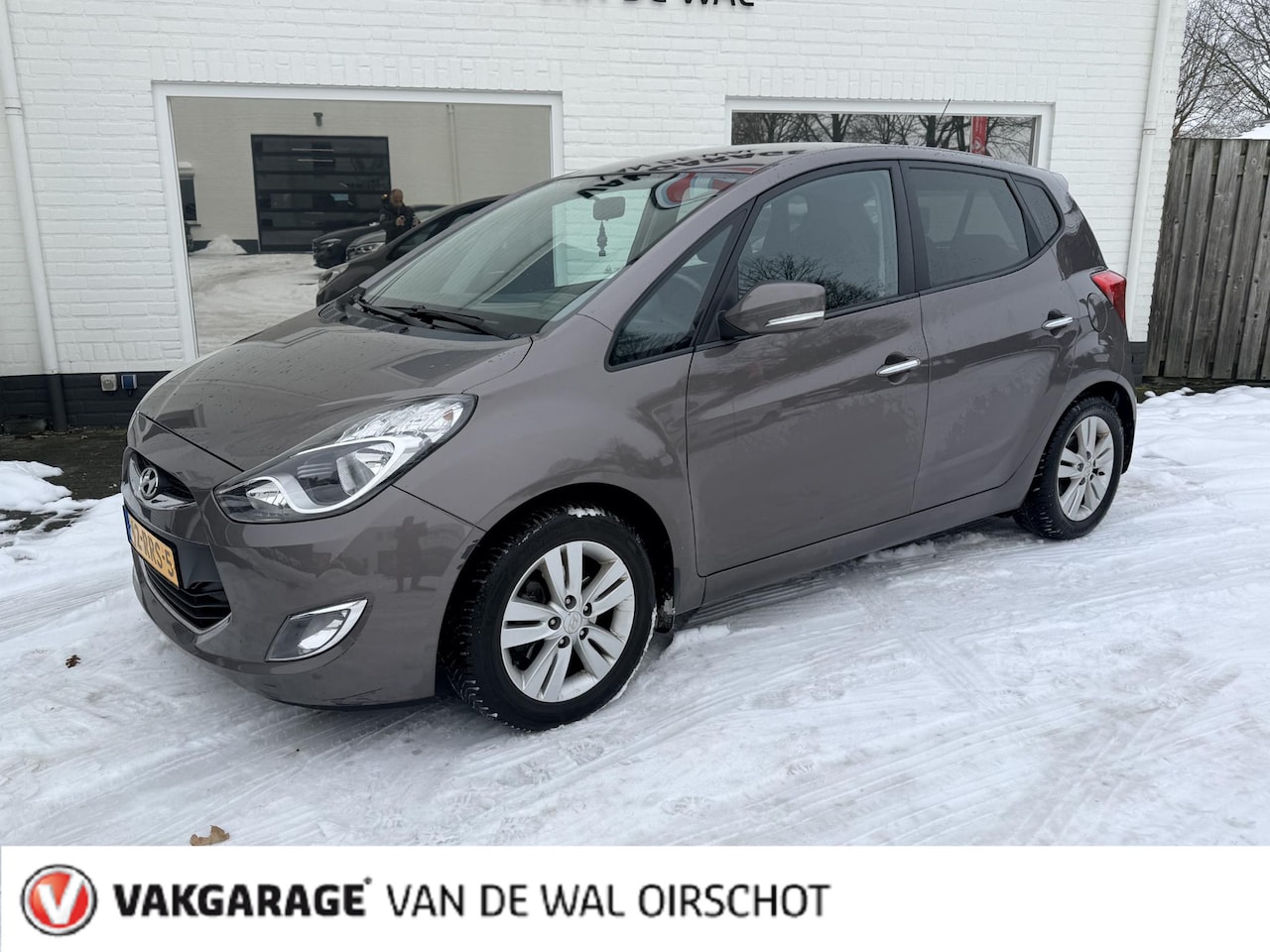 Hyundai ix20 - 1.6i i-Vision | Wordt gepoetst | Origineel Nederlands | Automaat | Trekhaak | Hoge instap - AutoWereld.nl
