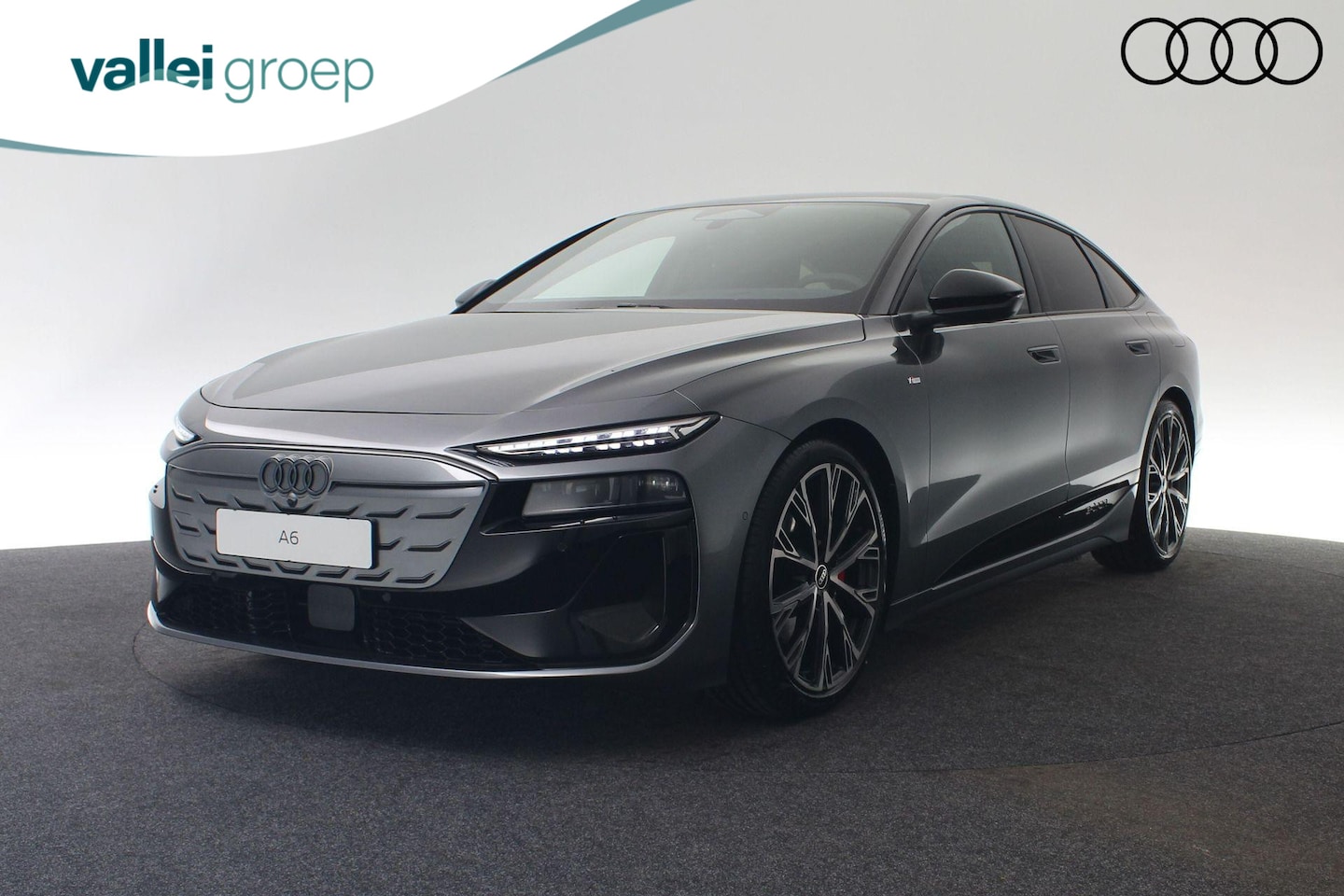 Audi A6 Sportback e-tron - S edition 100kWh 270 kW / 367 pk | 360 Camera | HUD | Tech pro | Dinamica-microvezel en le - AutoWereld.nl