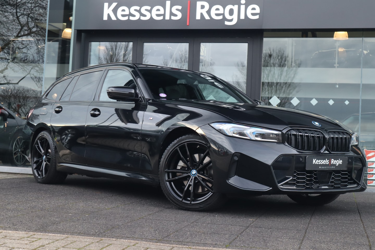 BMW 3-serie Touring - 330e M Sport Pano HuD Memory Laser ACC Bliss Camera Ambient Hifi - AutoWereld.nl