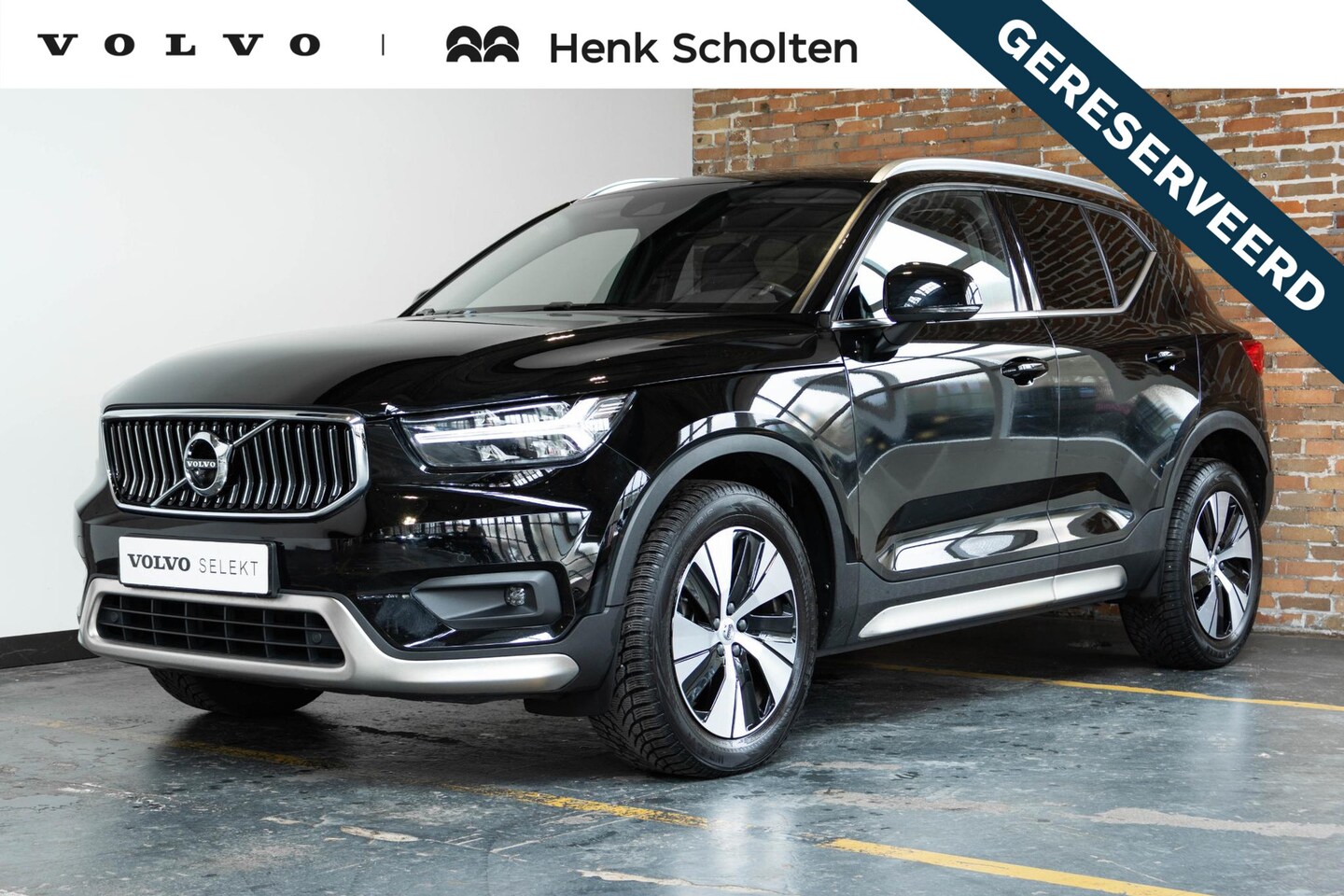 Volvo XC40 - B4 Inscription | Verwarmbare voorstoelen en achterbank | Verwarmbaar stuurwiel | 360° park - AutoWereld.nl