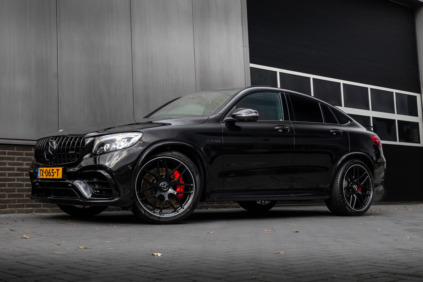 Mercedes-Benz GLC-klasse Coupé - AMG 63 S 510 pk 4MATIC+ AMG-Pakket Edition 1 / Schuifdak/ Carbon/ Lucht-Vering/ Night-Pakk - AutoWereld.nl