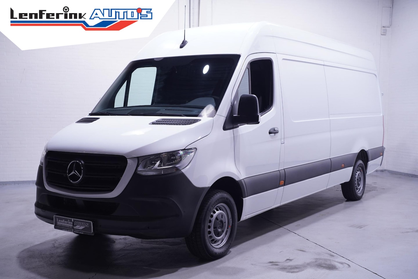 Mercedes-Benz Sprinter - 317 CDI 170 pk L3H2 Automaat Airco, Camera PDC V+A, Apple Carplay, Laadruimte Pakket, Geve - AutoWereld.nl