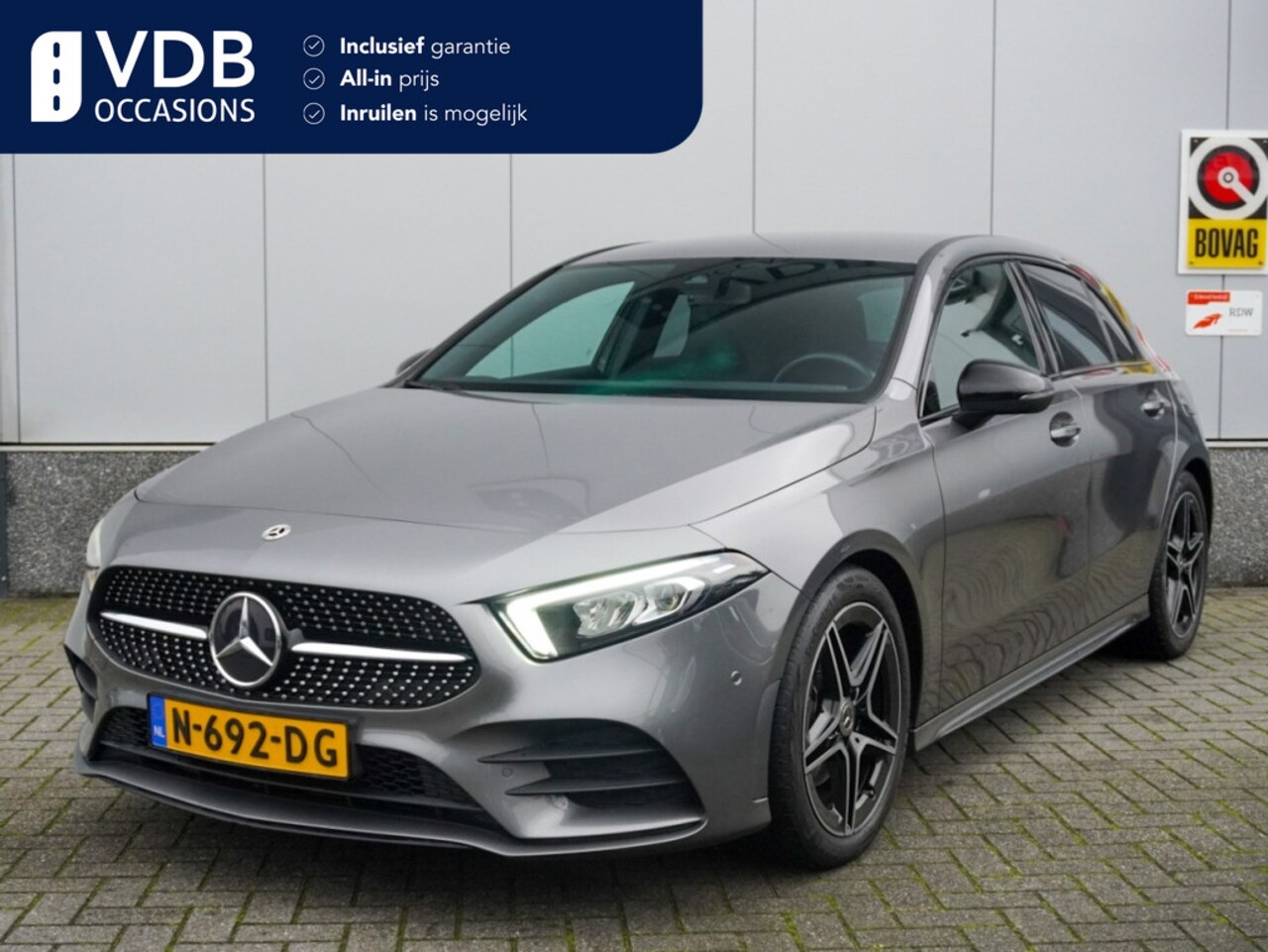 Mercedes-Benz A-klasse - 180 Bns-Solution AMG Widescreen | Sfeerverlichting | Camera | Le - AutoWereld.nl