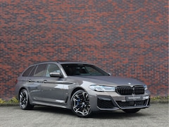 BMW 5-serie Touring - 540i xDrive | M sport Pro - Achteras besturing